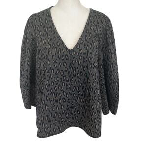 Anthropologie Current Air Gray Animal Print V-Neck Knit Top Womens Size Large